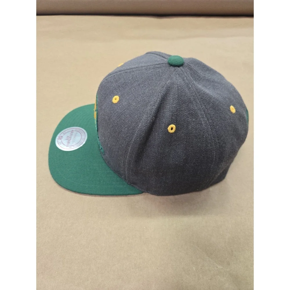 Seattle Supersonics Mitchell &Ness ‎ Snap Back Hat Adjustable Fit